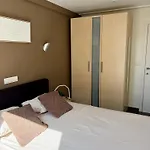 Zonnig Leopold Aan Zee دي بان