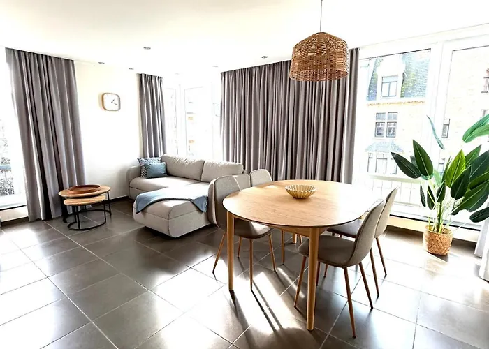 Zonnig Leopold Aan Zee Apartman De Panne